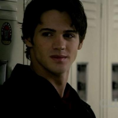 Jeremy Gilbert (Steven R. McQueen) 